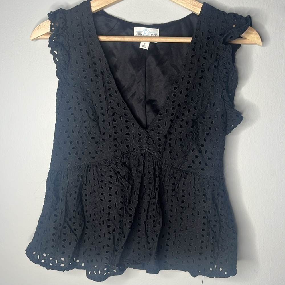 Jun & Ivy Black Small Women’s Blouse